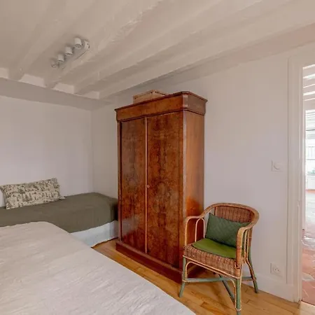 3 Rooms, View On Roofs Chic & Cosy - 70 M2 * Paris