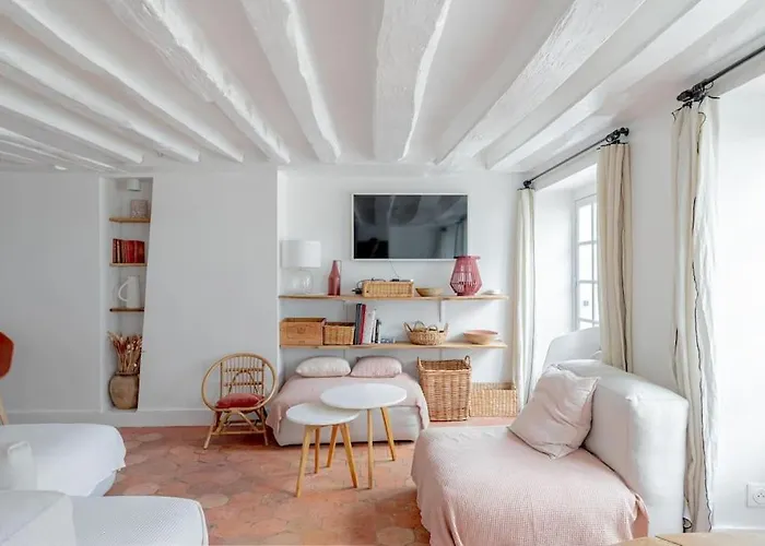 3 Rooms, View On Roofs Chic & Cosy - 70 M2 Παρίσι