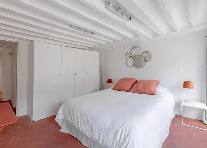 3 Rooms, View On Roofs Chic & Cosy - 70 M2 Παρίσι